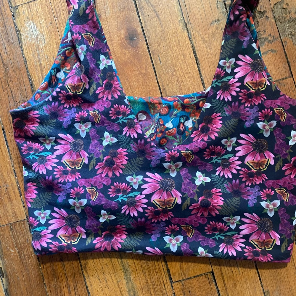 Youer floral crop, size M